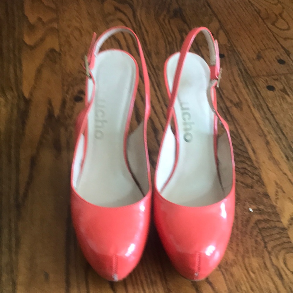 Lucho heels